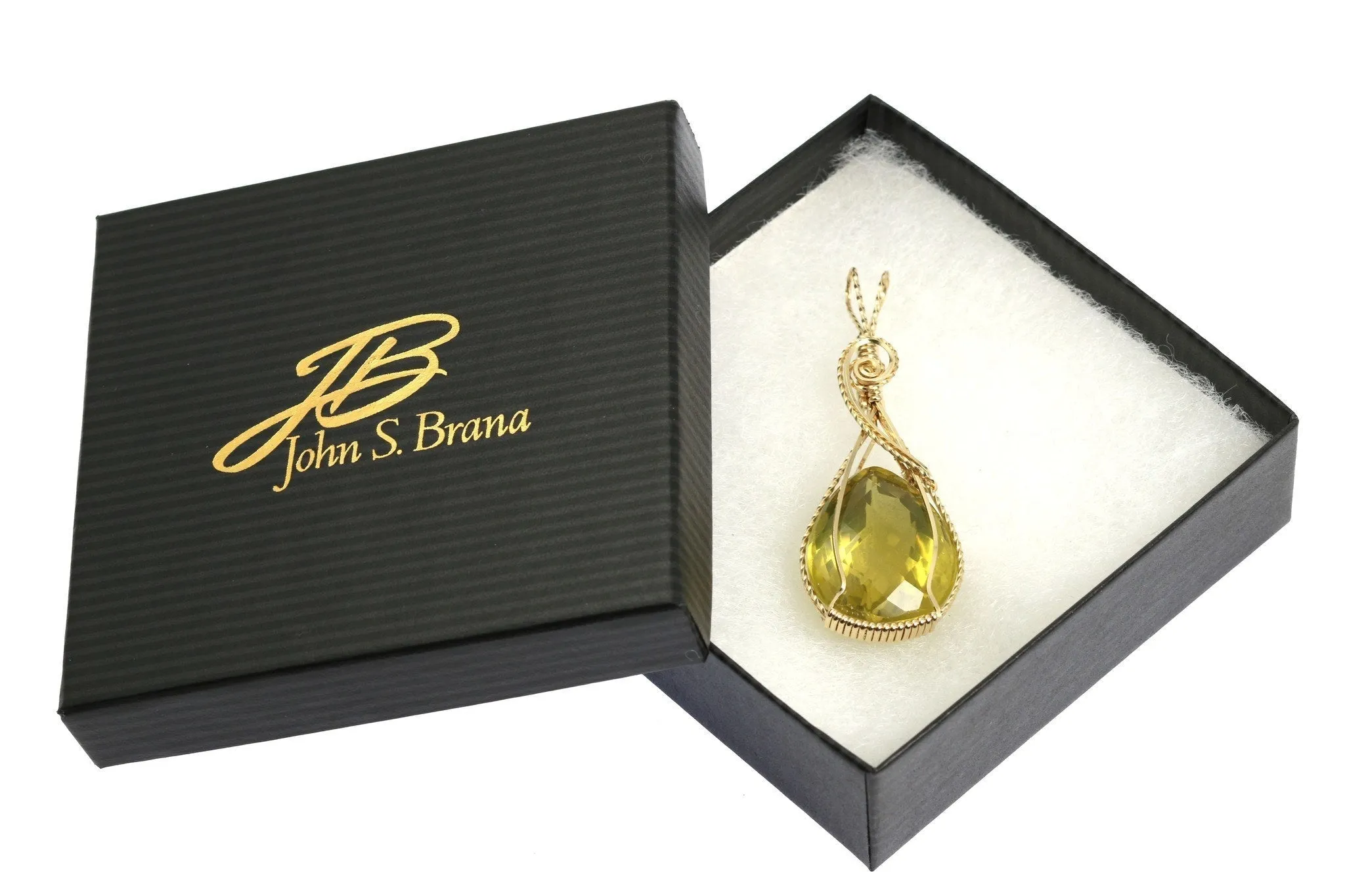 65 CT Green Gold Quartz 14K Gold-filled Pendant