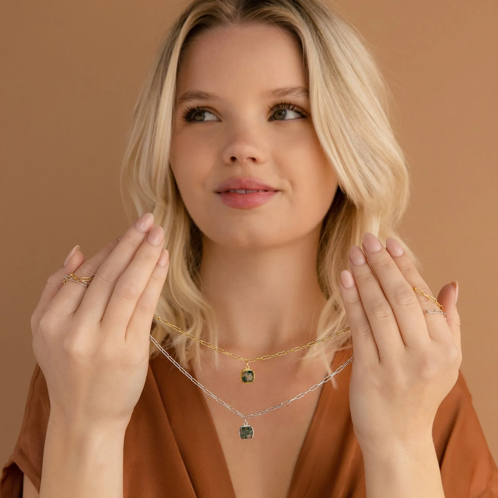 Agate Pendant Necklace