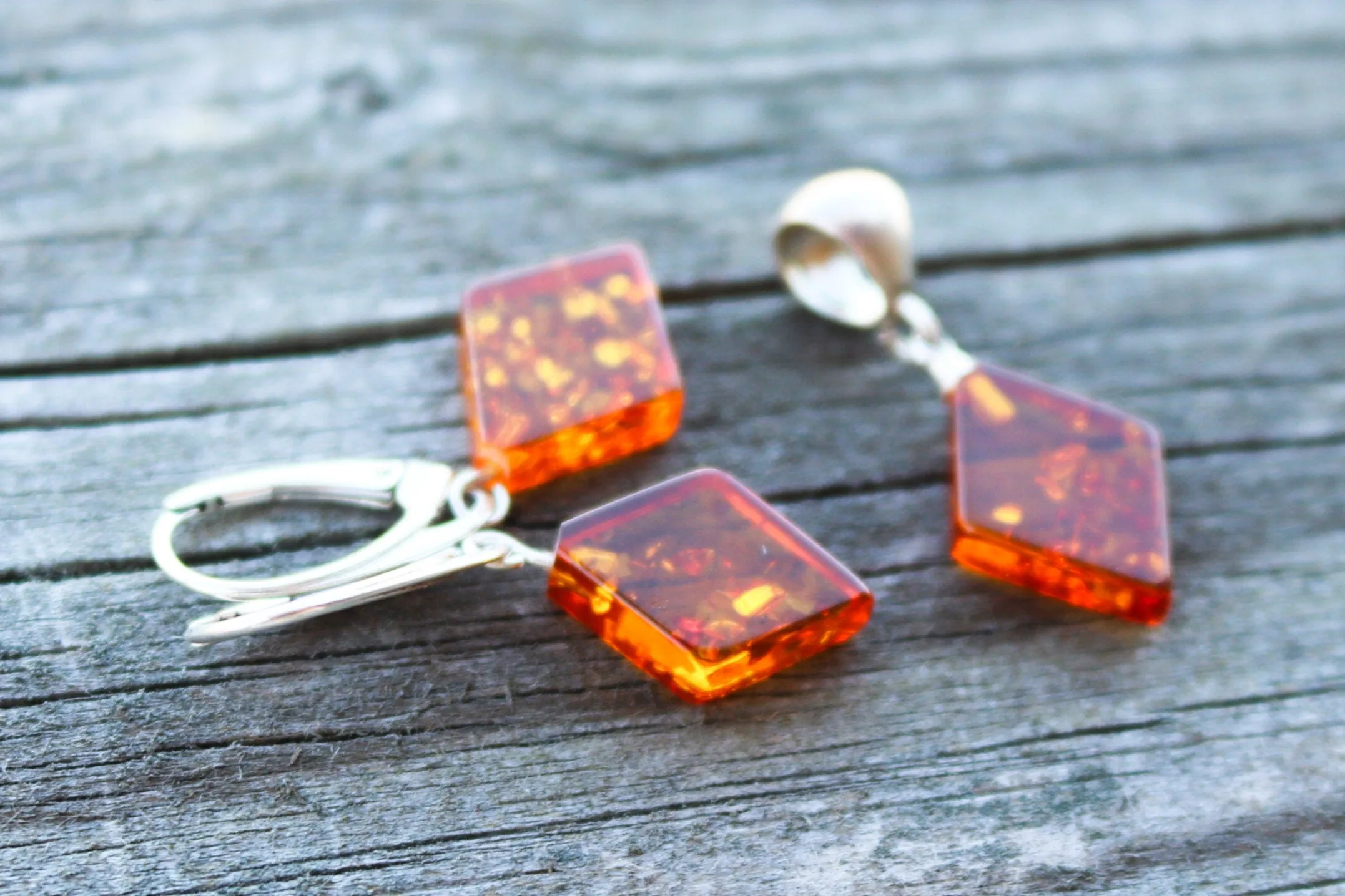 Baltic Amber Jewelry Set Honey Pendand Earrings Diamond Natural 3.9 gram 925 Silver