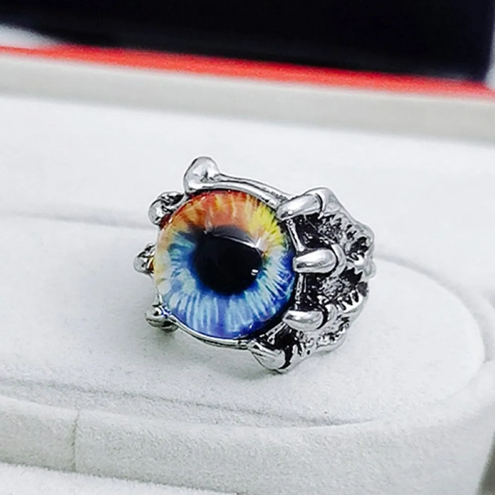 Claw Ring With Eye