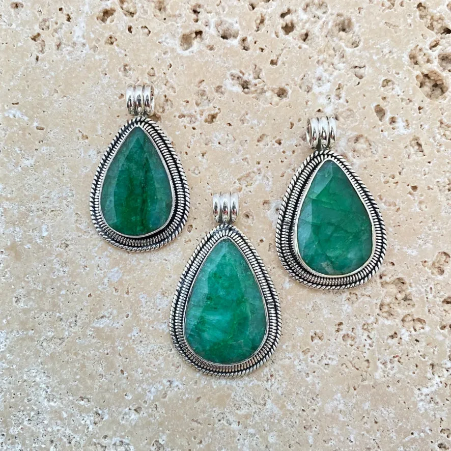 Emerald Quartz Teardrop Pendant - Phoenix