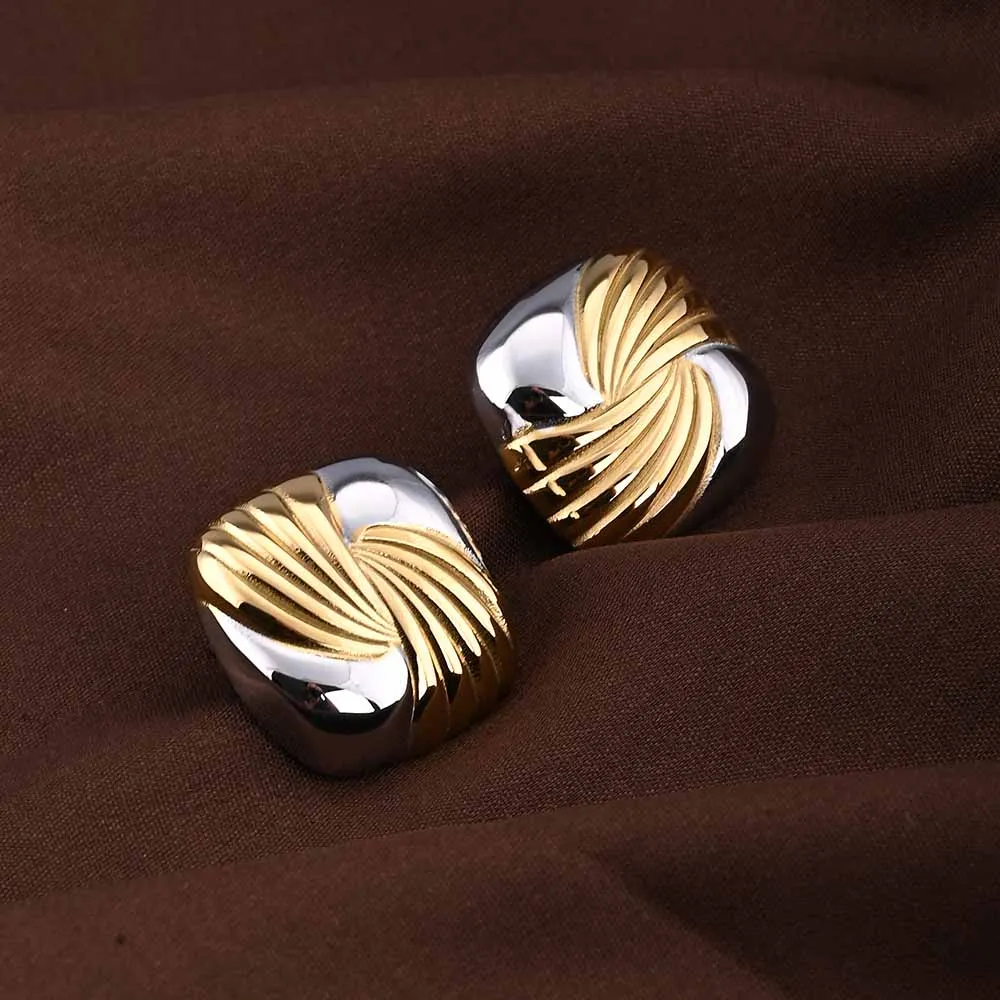 Golden Rays Stud Earrings