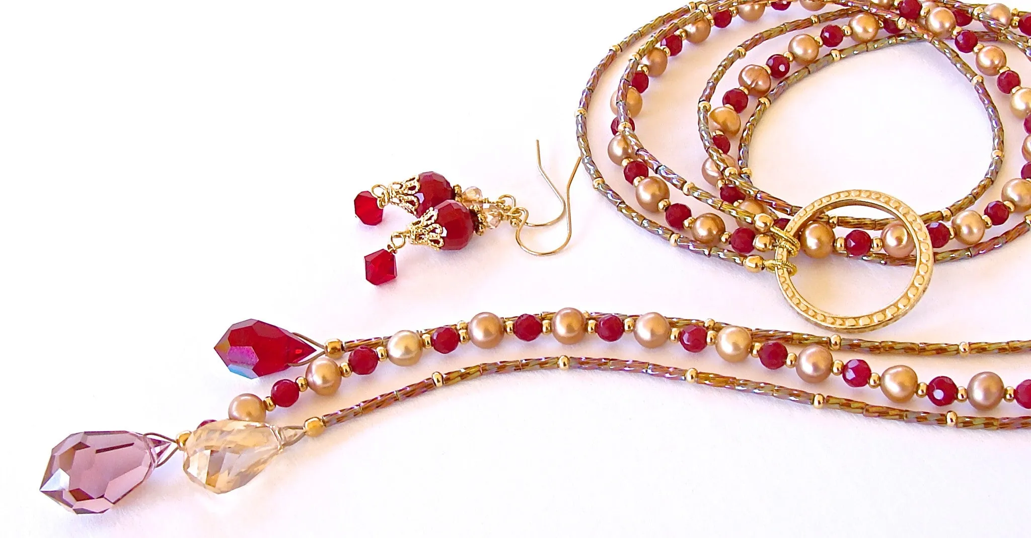 Merry Moon: Red and Gold Necklace