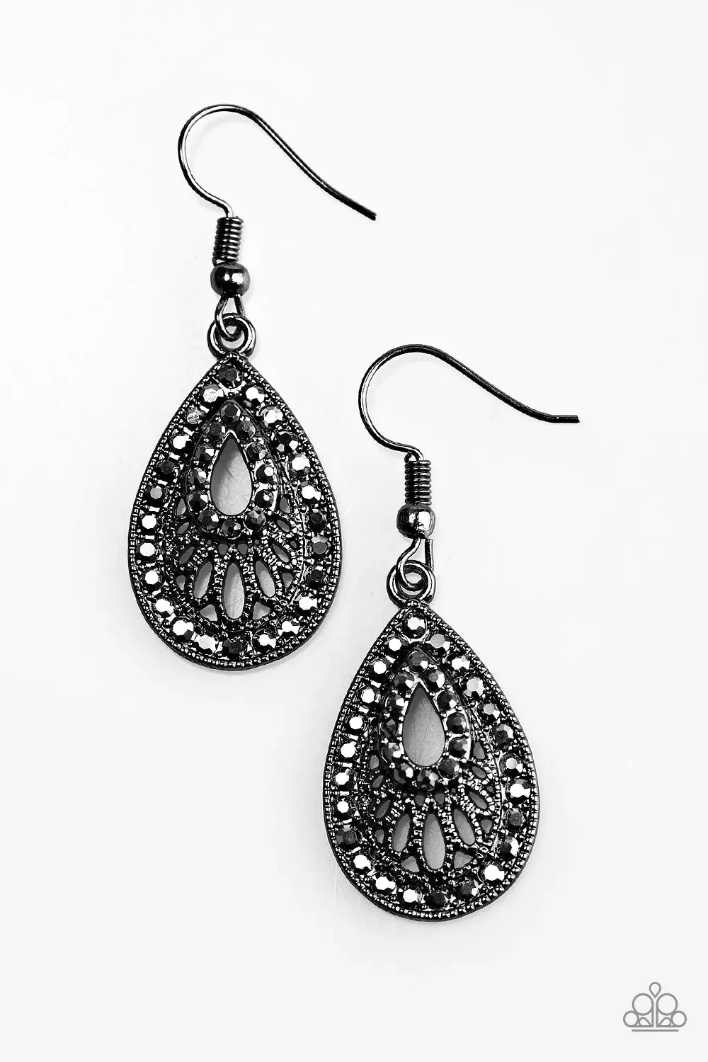 Paparazzi Earring ~ Radiant Revelry - Black