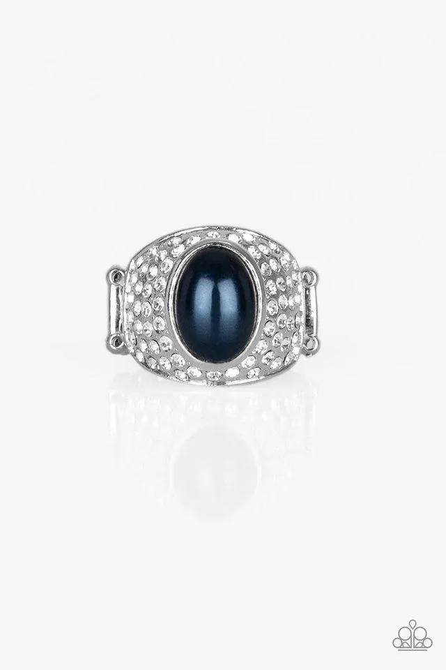 Paparazzi Ring ~ Glittering Go-Getter -Blue