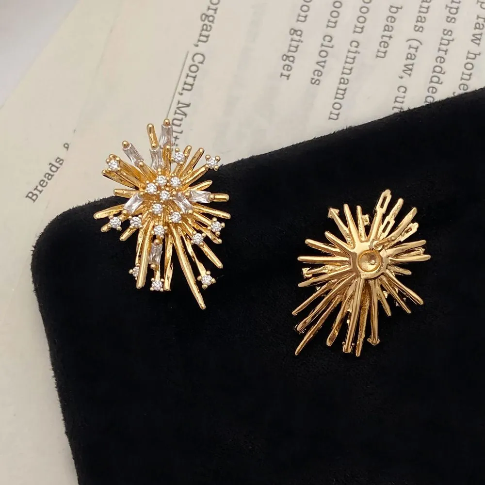 Vintage Sparkling Fireworks Gold Pin Earrings JLT12912